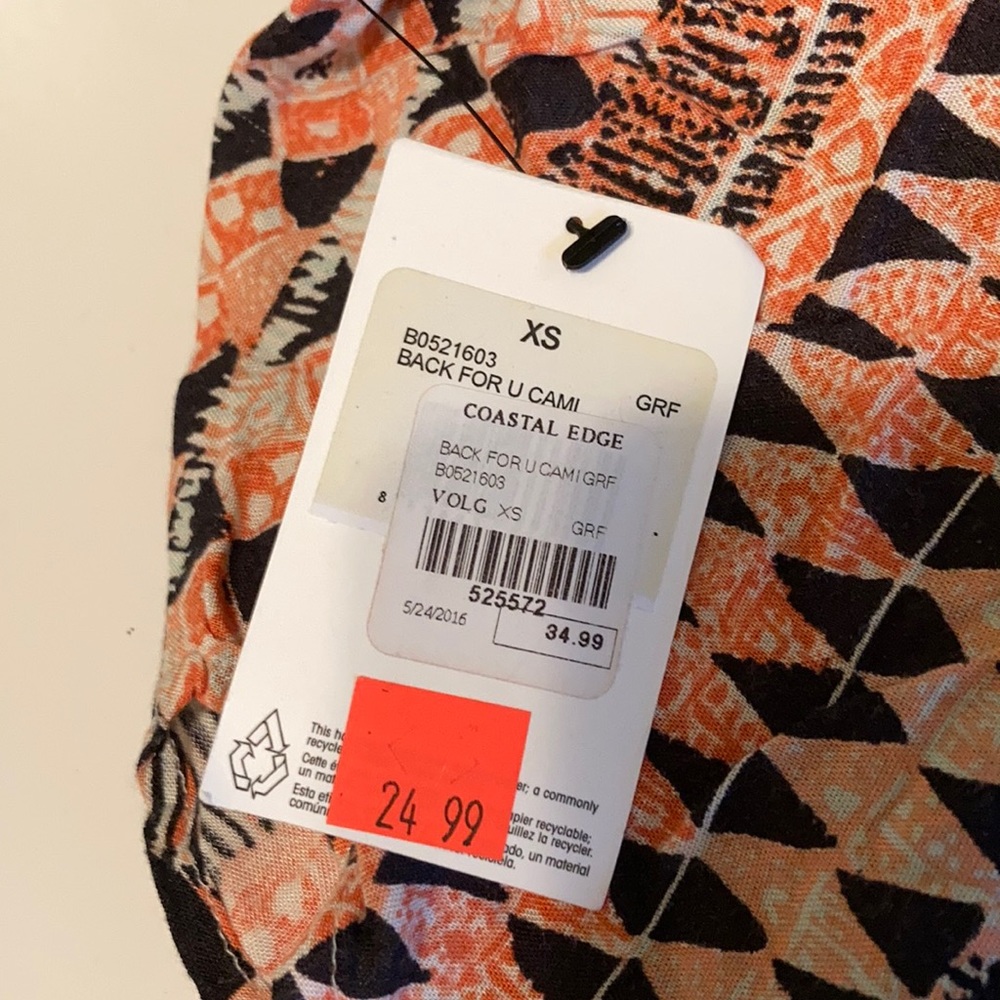 XS Volcom Top - Picture 6 of 6